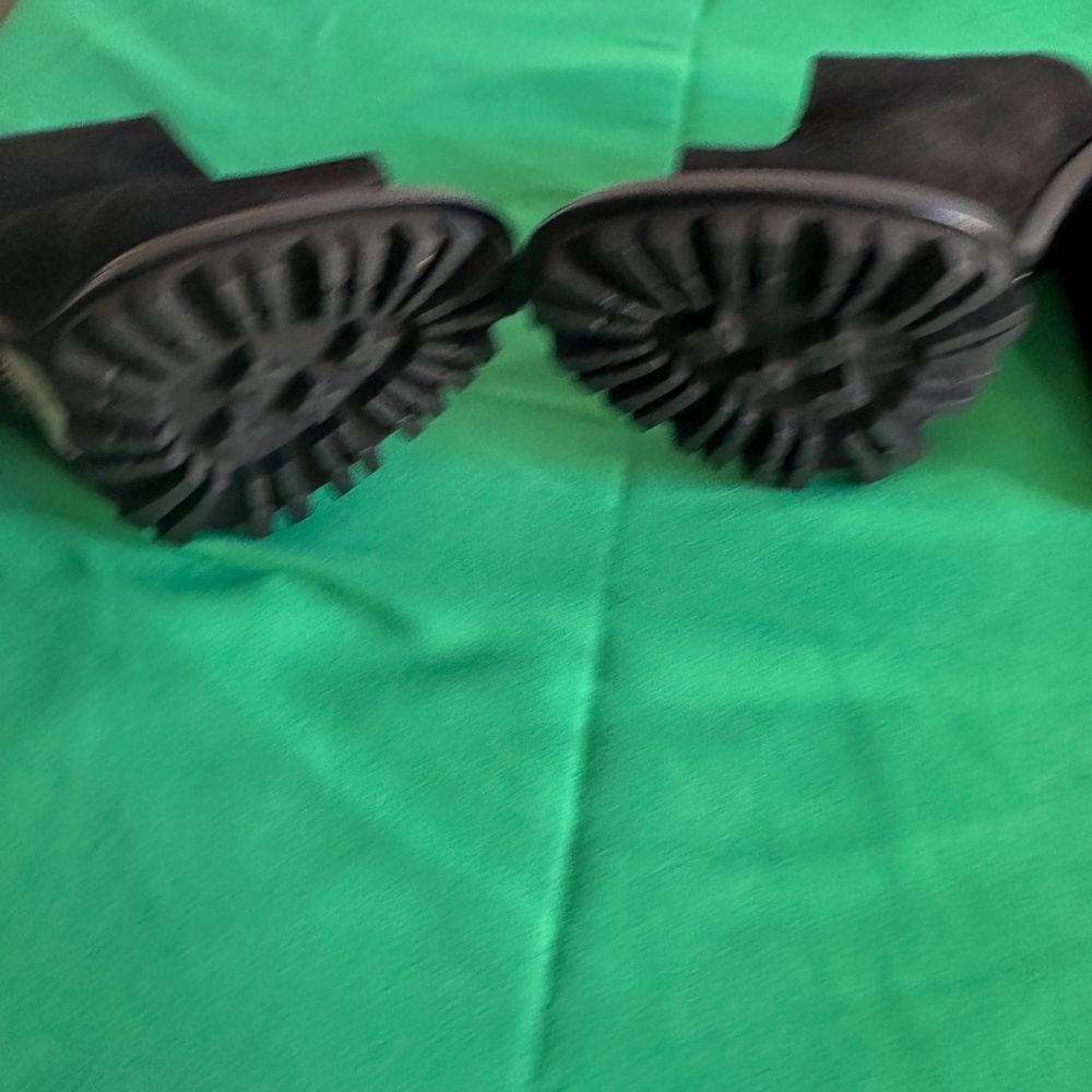 NWB 🔥SCHUTZ  SUEDE LUGG SOLE PEEP TOE SLING BACK SHOES 8 ♥️😍 - Picture 3 of 9